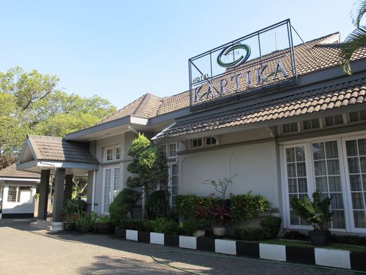 Hotel Kartika Bandung - front Hotel Kartika Bandung - front