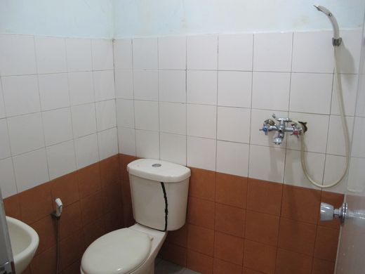 Setiabudi Guesthouse - kondisi salah satu kamar mandi Setiabudi Guesthouse - kondisi salah satu kamar mandi
