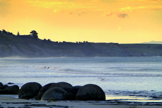 Sunset at Moeraki Boulders Sunset at Moeraki Boulders