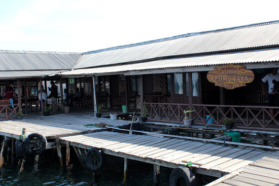 Wisma Apung - Tampak depan Wisma Apung - Tampak depan