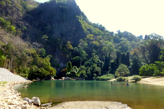 Penampakan Kong Lor Cave dari jauh