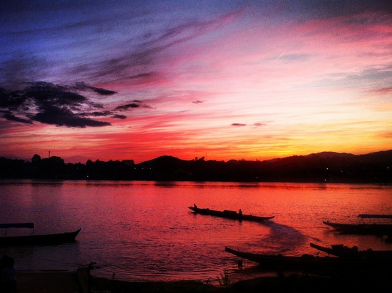 Sunset di Houay Xay