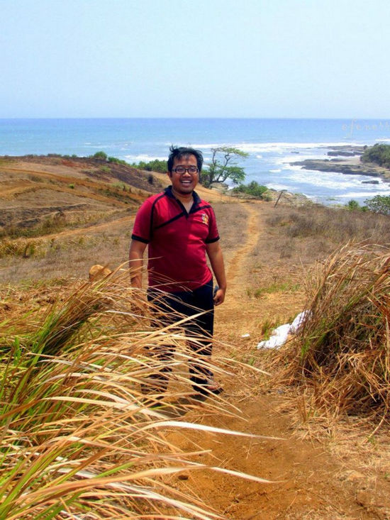 Garut: Bagian pekerjaan saya, mengunjungi wilayah Garut. Ini di pesisir selatan Garut, banyak pantai2 Indah yang belum terjamah.