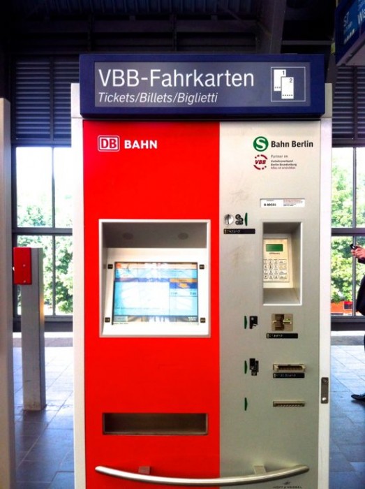 Mesin buat beli tiket