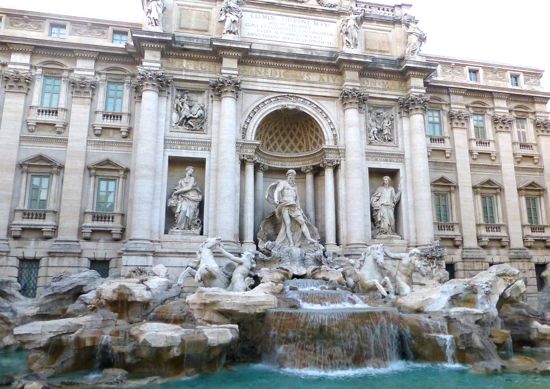 Trevi Fountain - Roma. jpg