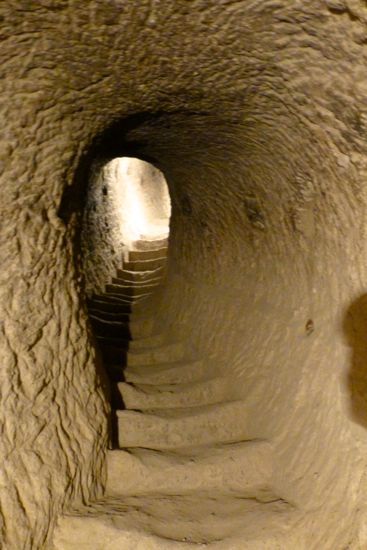 Lorong-lorong di dalam gua masih bisa dijelajahi