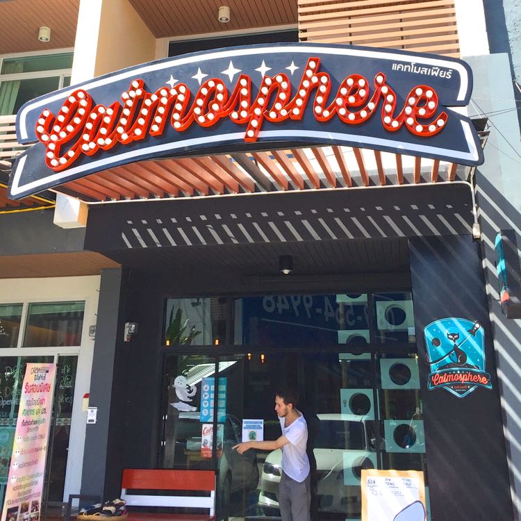 Tampak depan Catmosphere Cafe