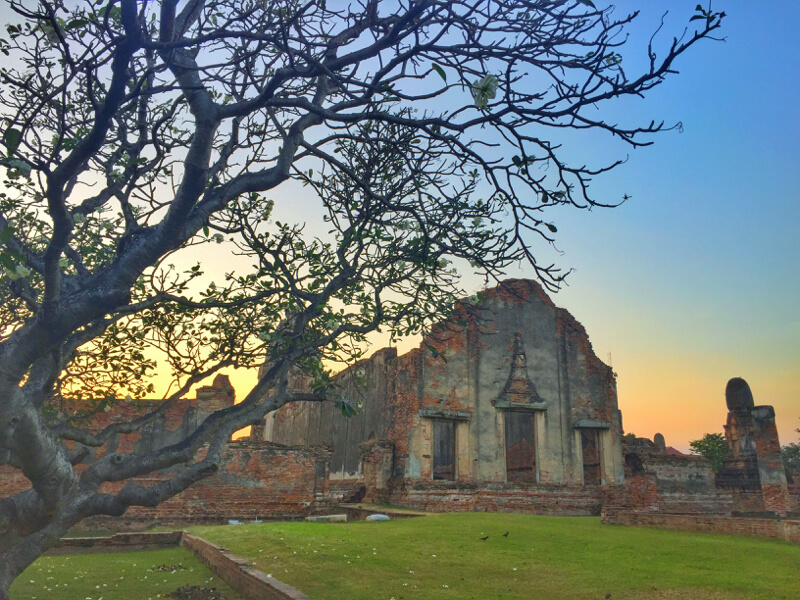 Senja di salah satu temple di Lopburi