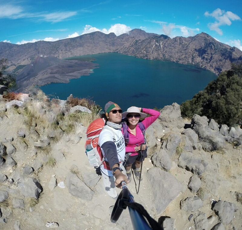 Teman mendaki gunung
