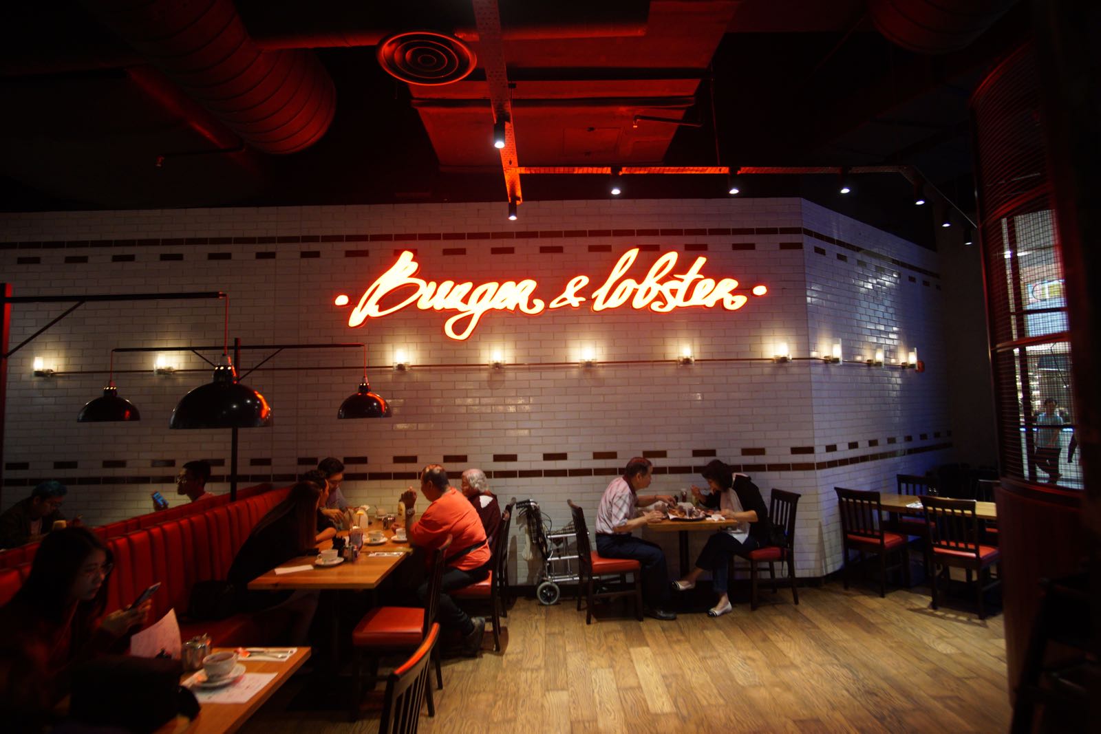 Burger & Lobster, Genting Dalam