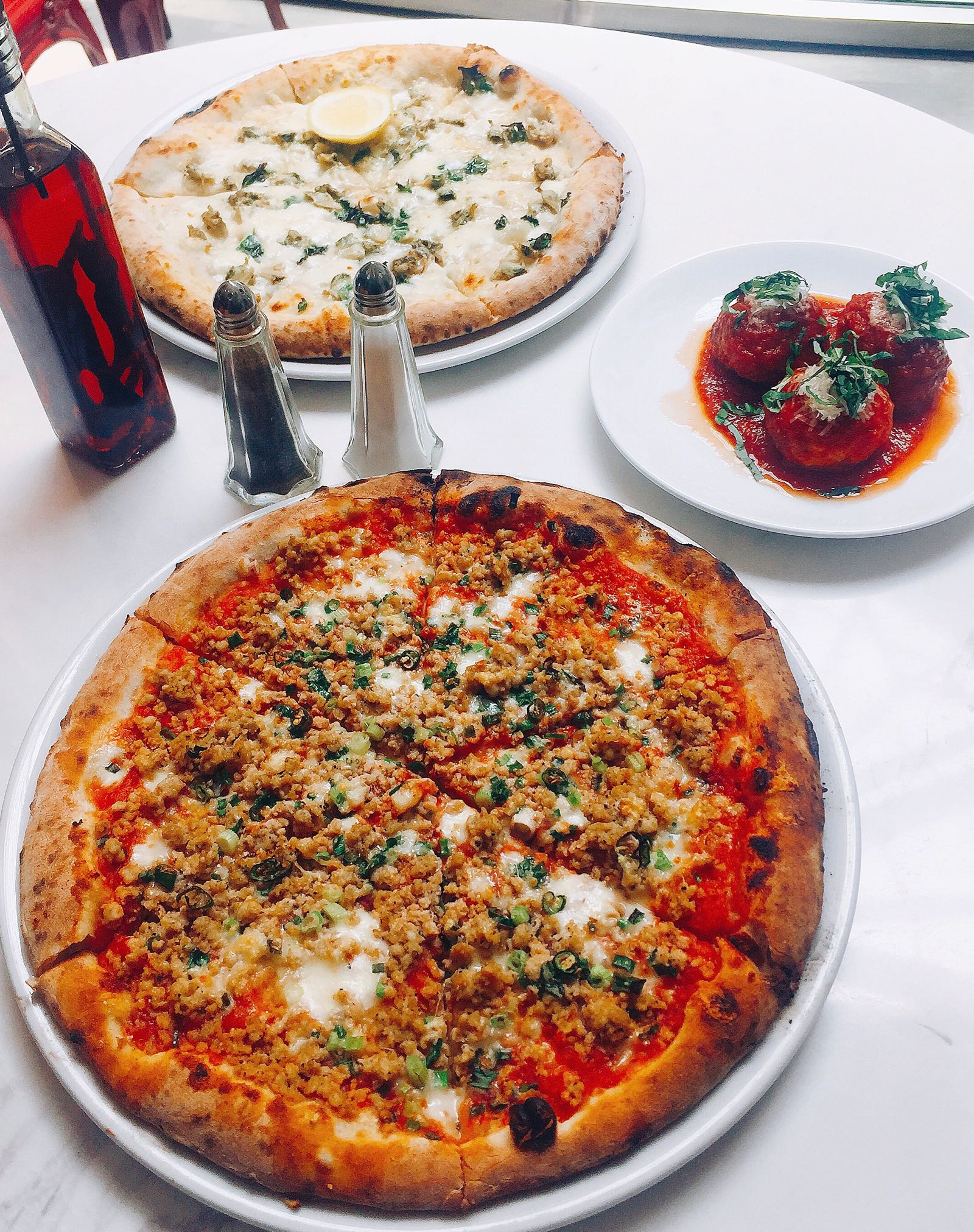 Motorino Pizzeria, Genting Makanan