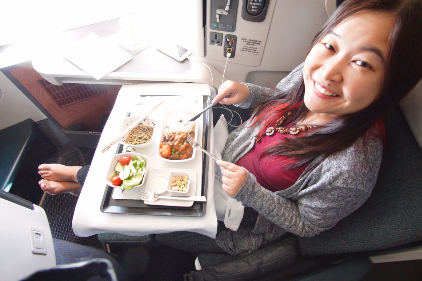 Enaknya Terbang Naik Business Class