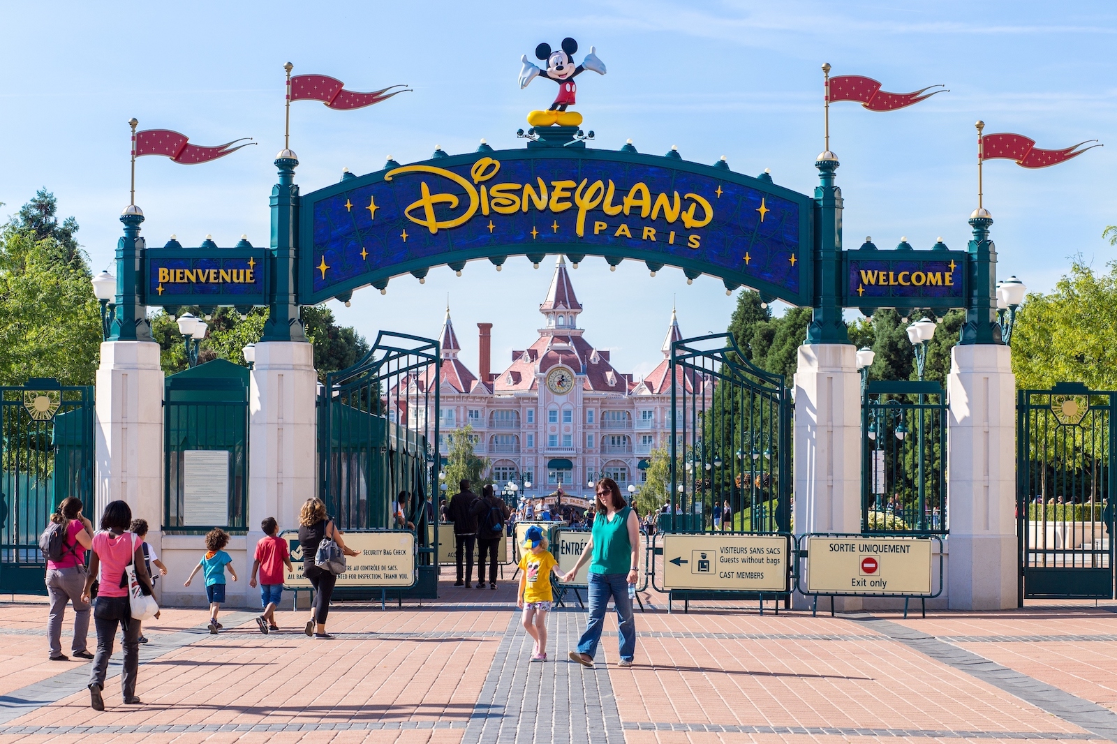 Disneyland Paris Tempat Masuk